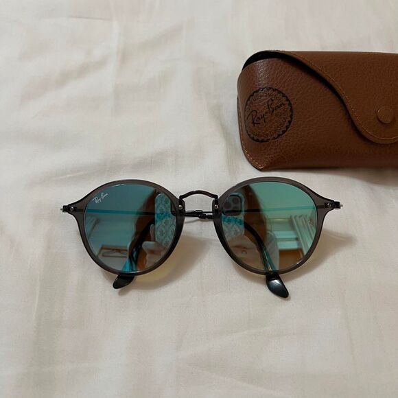 Ray-Ban RB2447NF-62554O-52 Transparent Grey/Blue Flash Gradient Sunglasses – OS - Picture 3 of 3